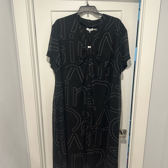 NWT Calvin Klein Women’s Plus Size 24 Graphic Logo Dress - Picture 1 of 13